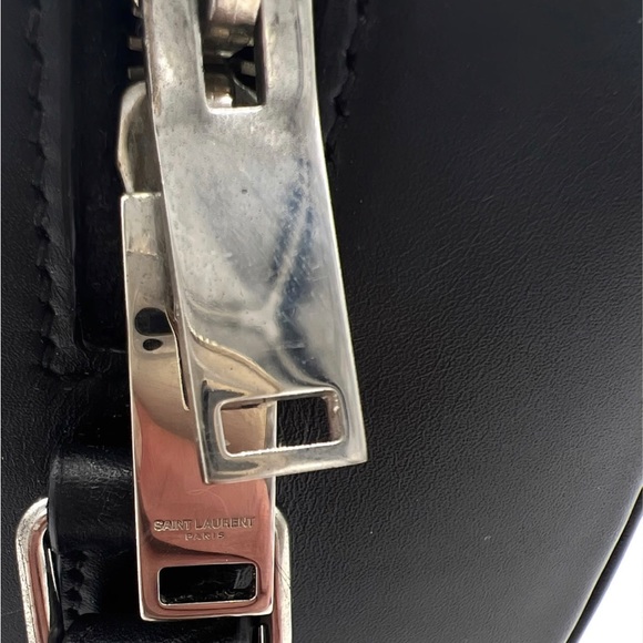 RARE YSL ✨Excellent Condition✨Classic Baby Studded Duffle Bag in Black Leather - Picture 9 of 12